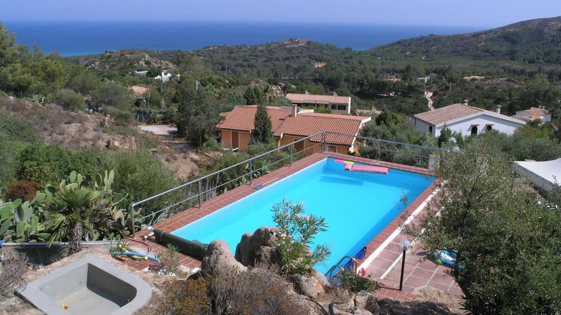 Villa Sole Sea View Chia contacts